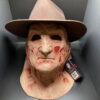 Head mask of Freddie.